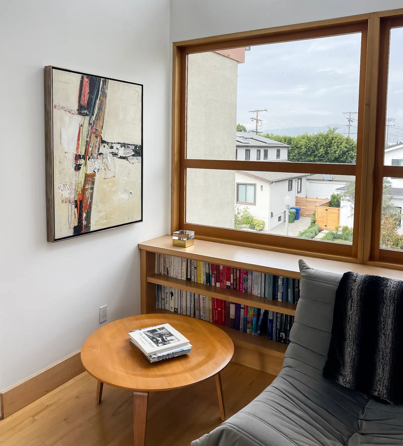 painting and reading area